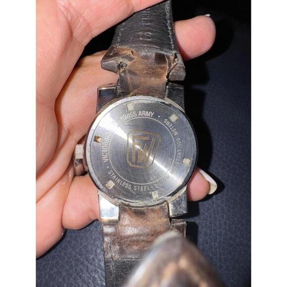 Swiss Army watch - Picture 3 of 6